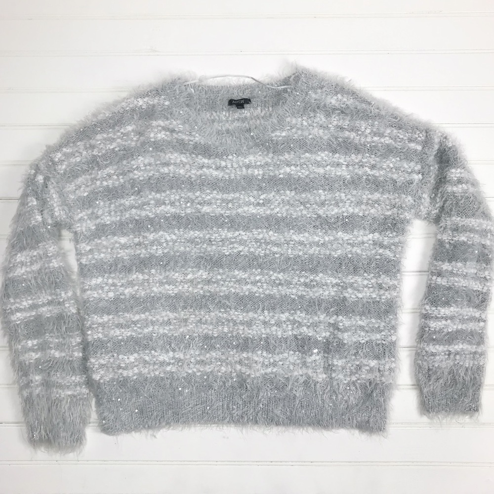 Apt.9 Soft Fuzzy Sweater Size XL